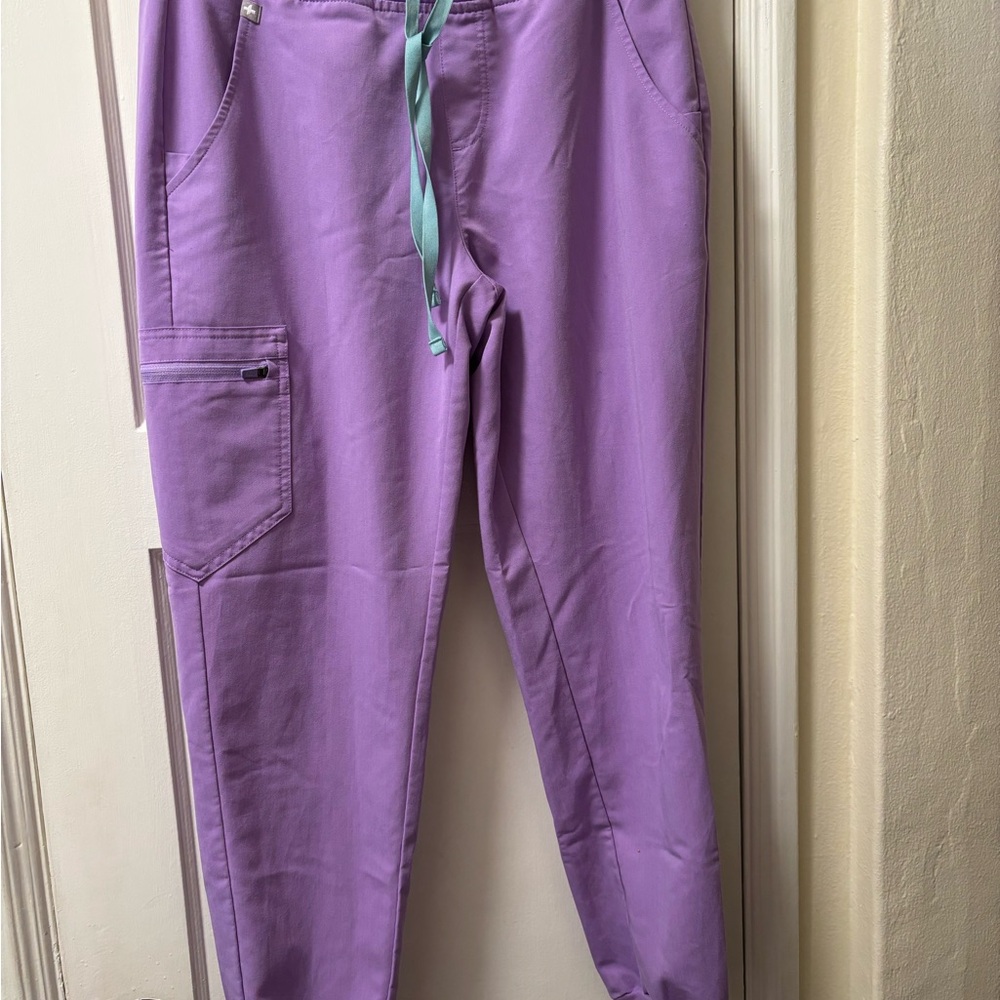 Figs Lavender Jogger Pants
